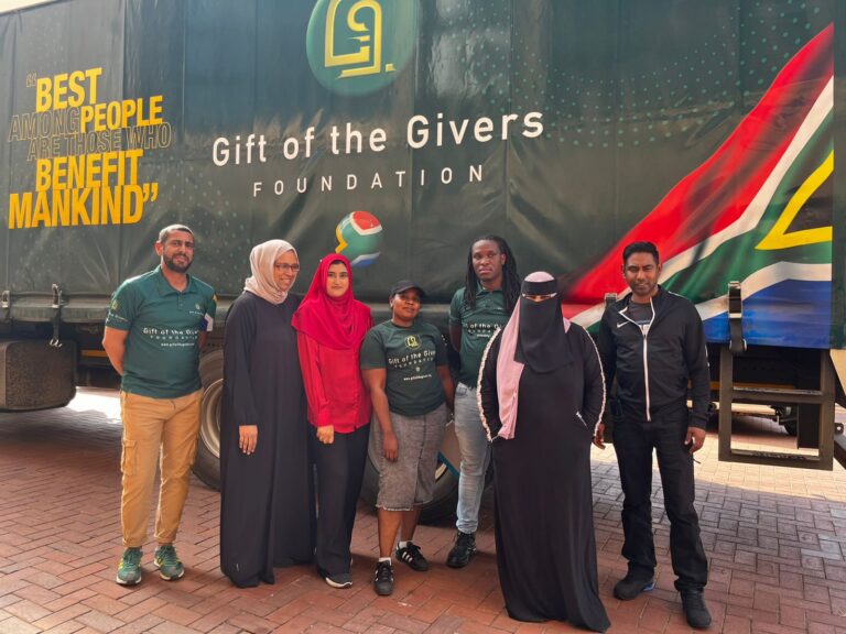 Al Ansaar Outreach & Gift of the Givers: Monthly Hamper Distribution