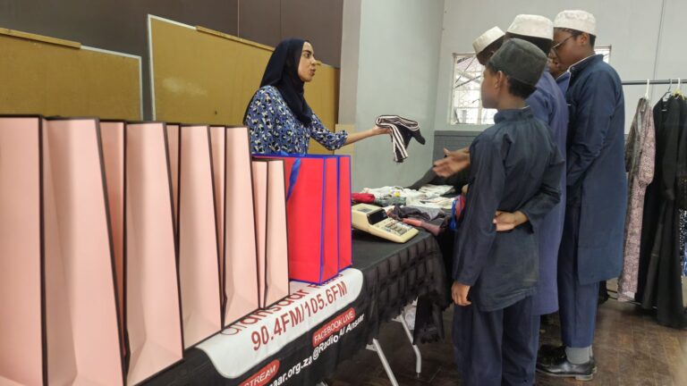 Eid Shopping Experience Brings Smiles to Children at Nizamia Islamic School