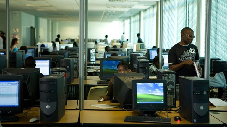 AI South Africa Job Market: How Artificial Intelligence Is Changing Jobs and Which Roles Are at Risk